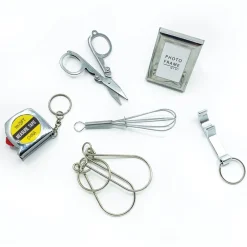 Caspari Christmas Crackers|Celebration Crackers|Holly Chintz Christmas Crackers-12 Inch Long/6In